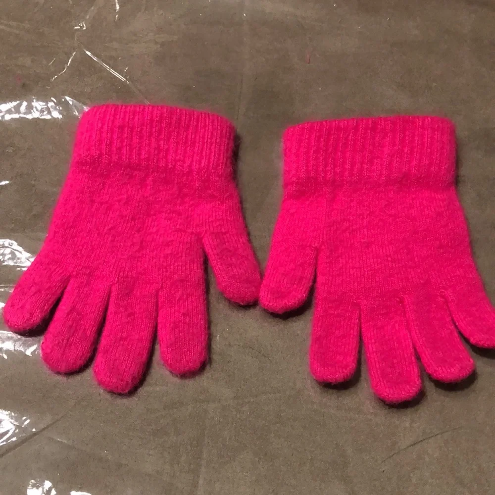 Hot Pink Heart Angora Gloves